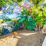 Sunny San Diego Golden Hill Home! Pet Friendly, Near Dt, Fully Stocked!