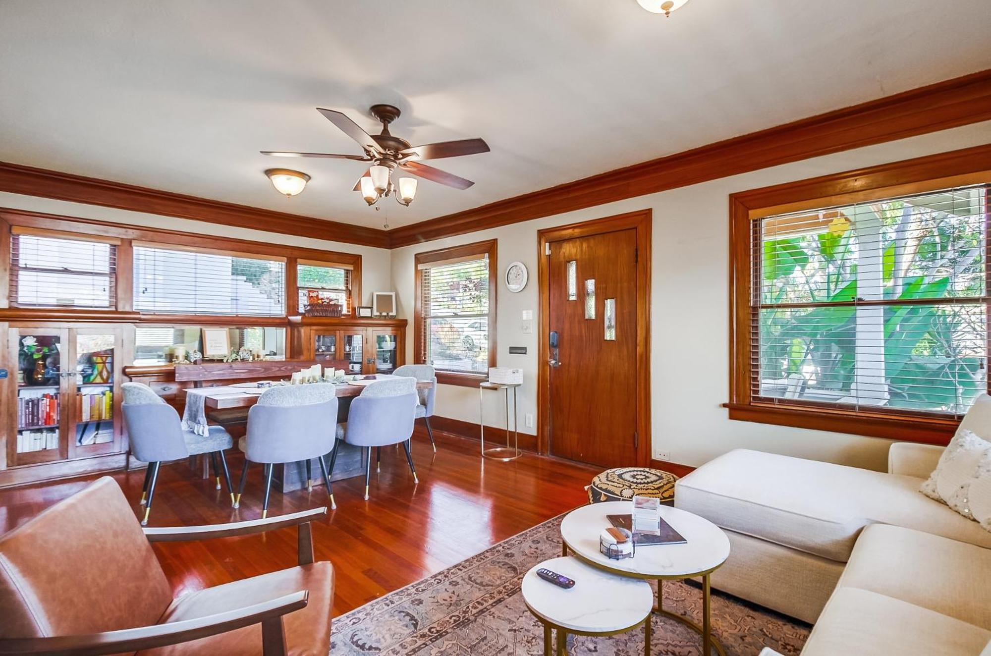 Holiday home Sunny Golden Hill Home! Pet Friendly, Near Dt, Fully Stocked! *