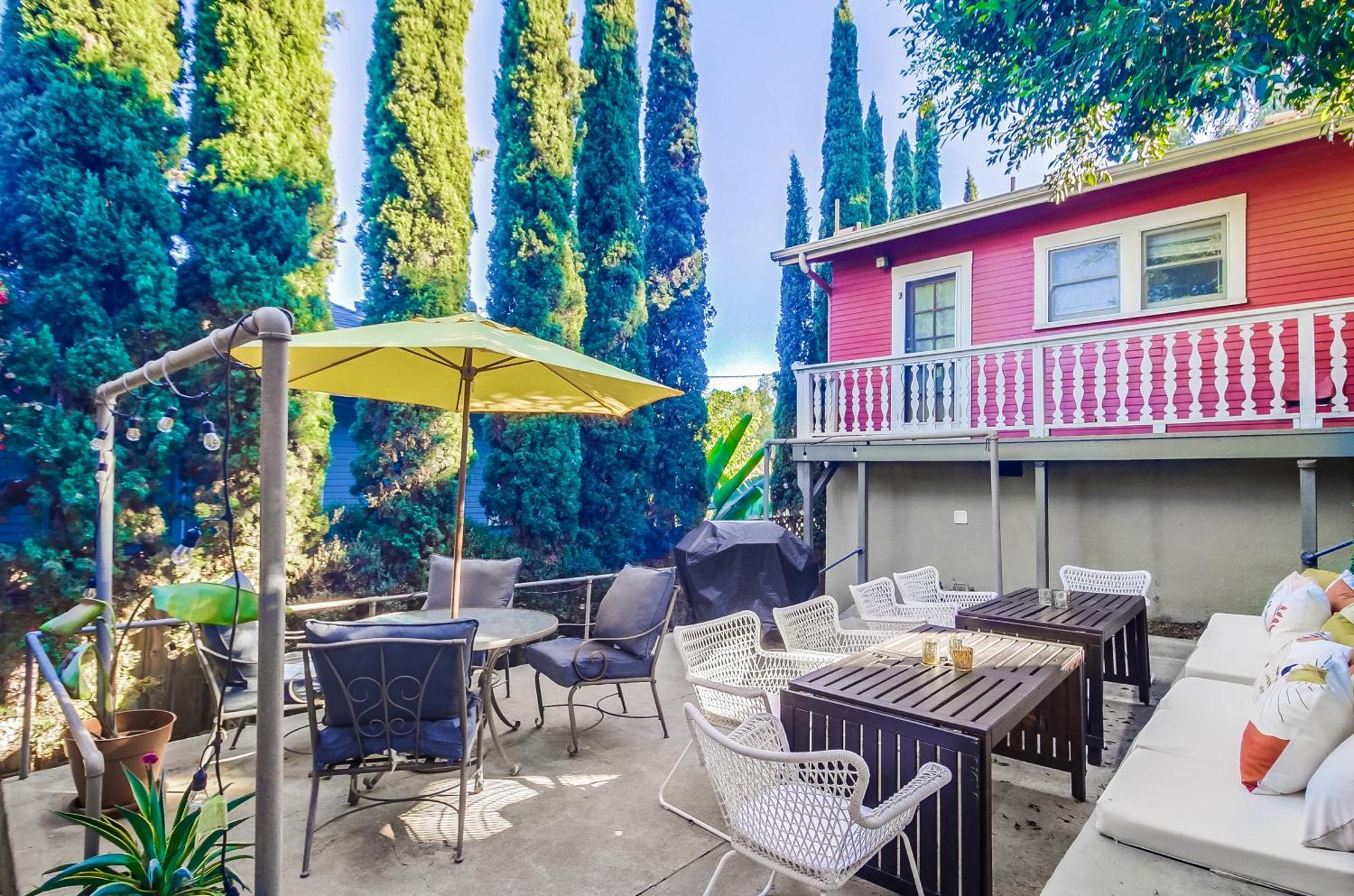 Sunny Golden Hill Home! Pet Friendly, Near Dt, Fully Stocked! *