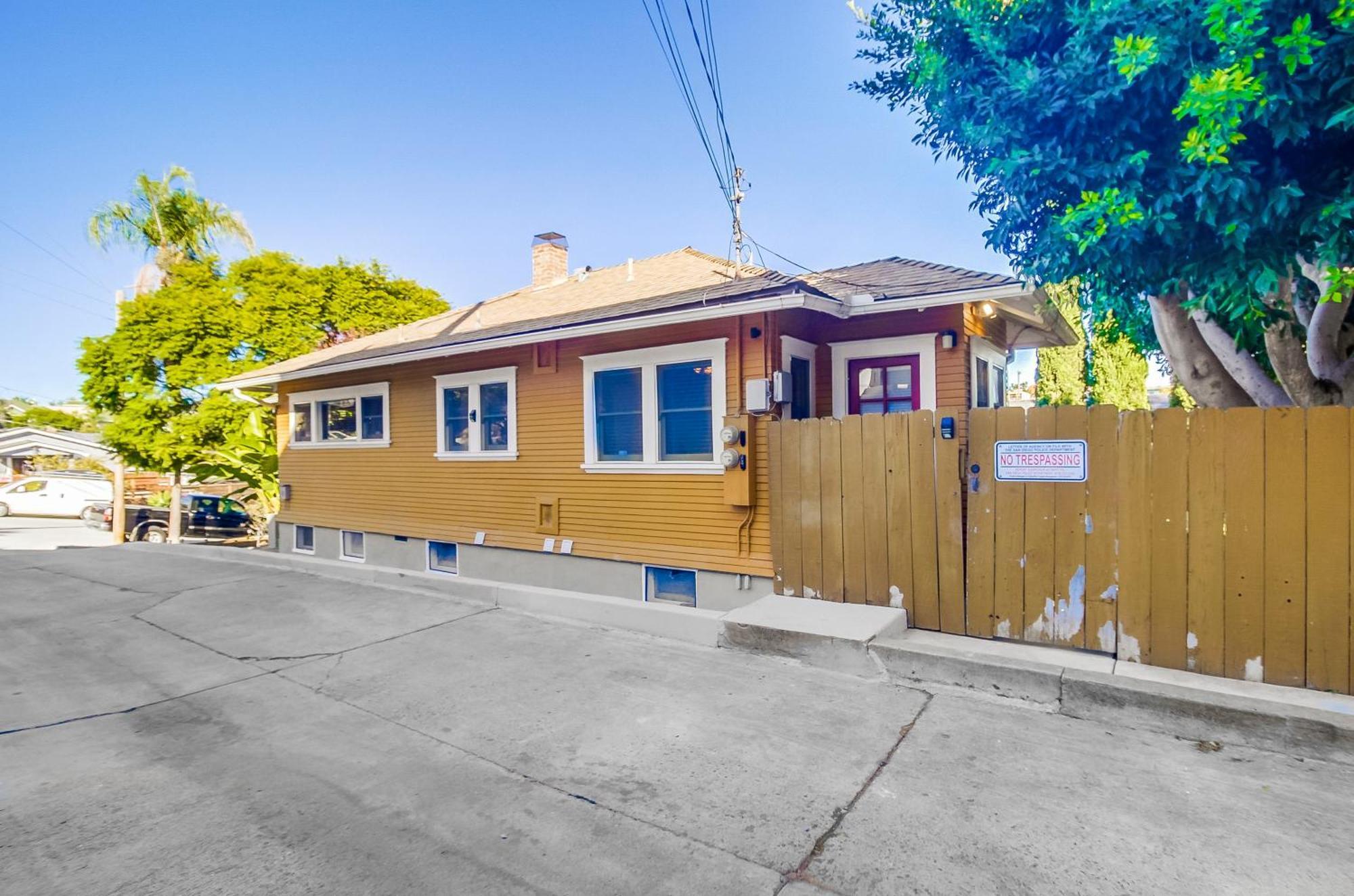 Sunny Golden Hill Home! Pet Friendly, Near Dt, Fully Stocked!