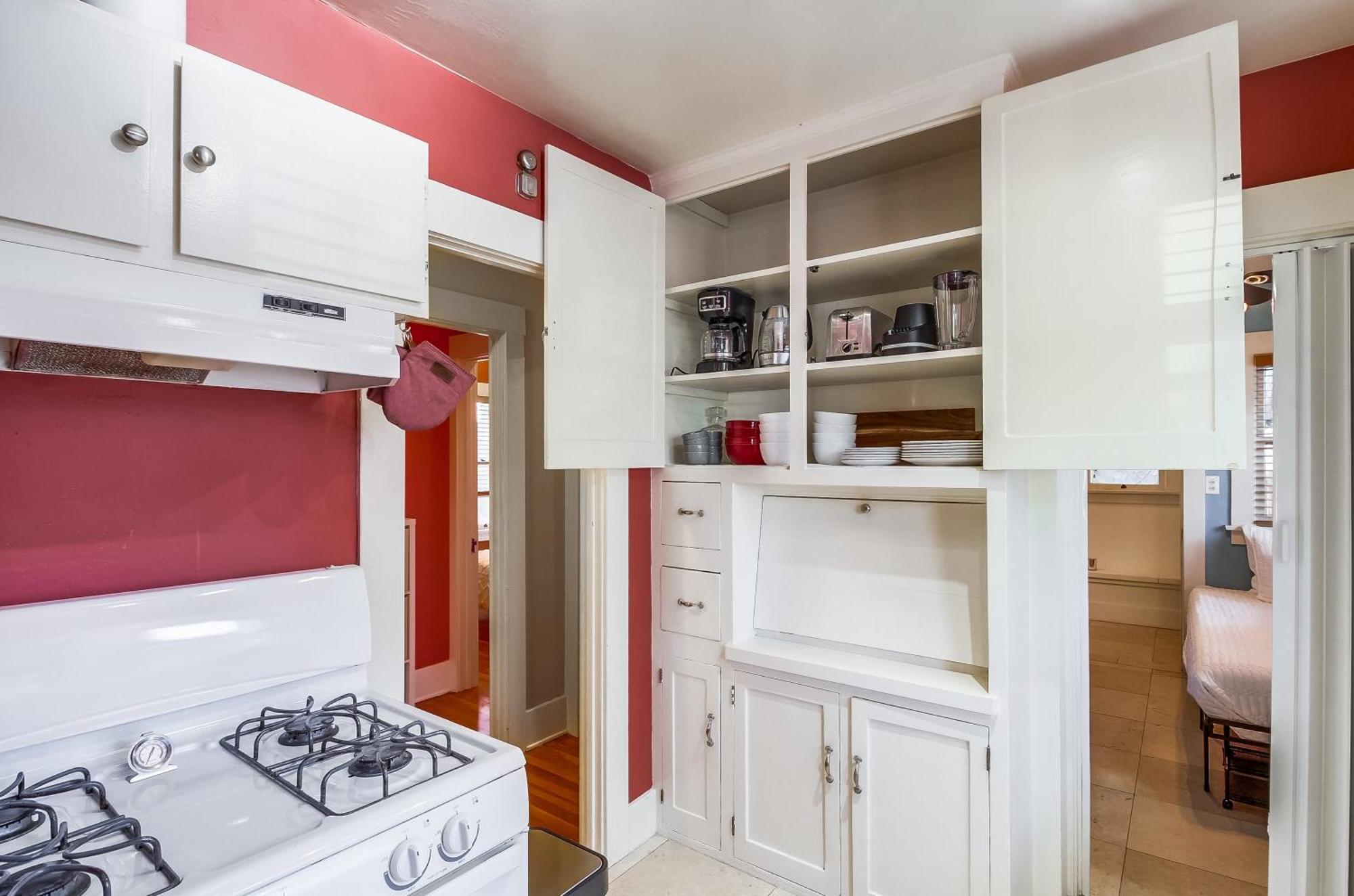 Holiday home Sunny Golden Hill Home! Pet Friendly, Near Dt, Fully Stocked! San Diego