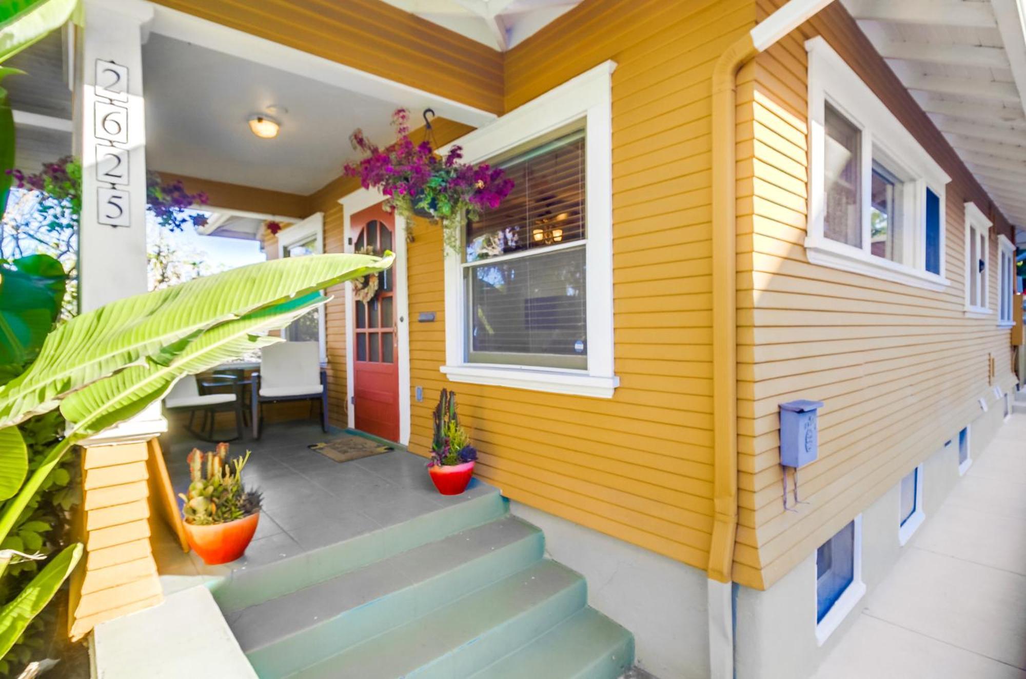 Sunny Golden Hill Home! Pet Friendly, Near Dt, Fully Stocked! San Diego